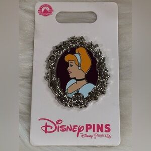 Cinderella Cameo Side Profile Silver Frame Portrait Disney Pin (B)
